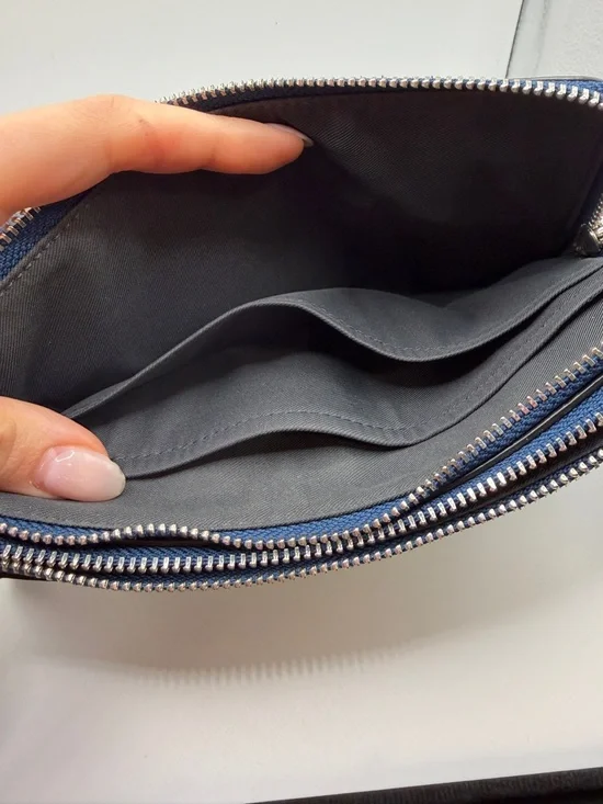 Coach Navy Pebbled Leather Wristlet with Silver Hardware - Picture 8 of 8